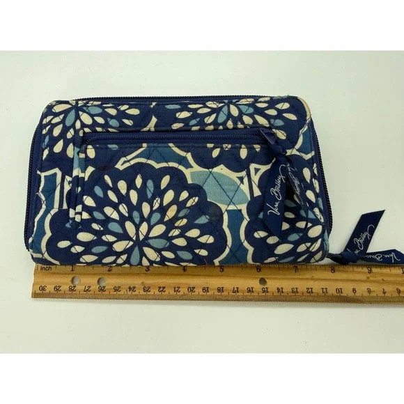 Vera Bradley Blue Floral Quilted Zip Around Continental Long Zipper Wallet Women - Picture 7 of 9